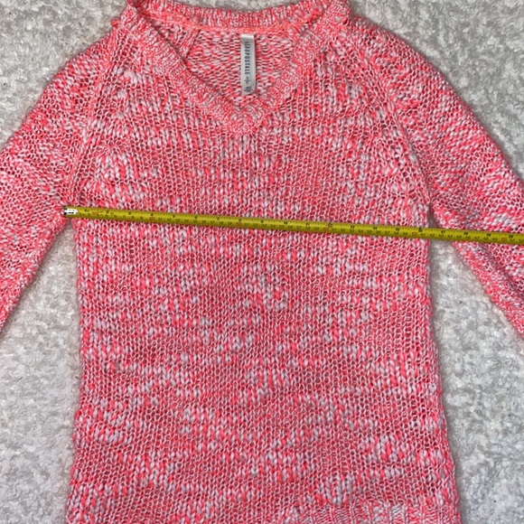 Aeropostale!!! Chunky knitted neon pink and white sweater!! Small - Picture 5 of 9